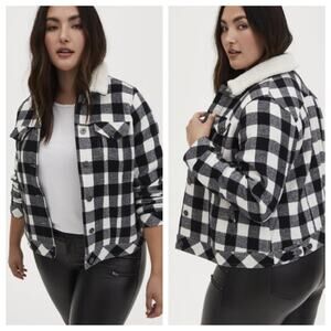 Torrid Women's Sherpa Lined Trucker Jacket White Black Size 2X